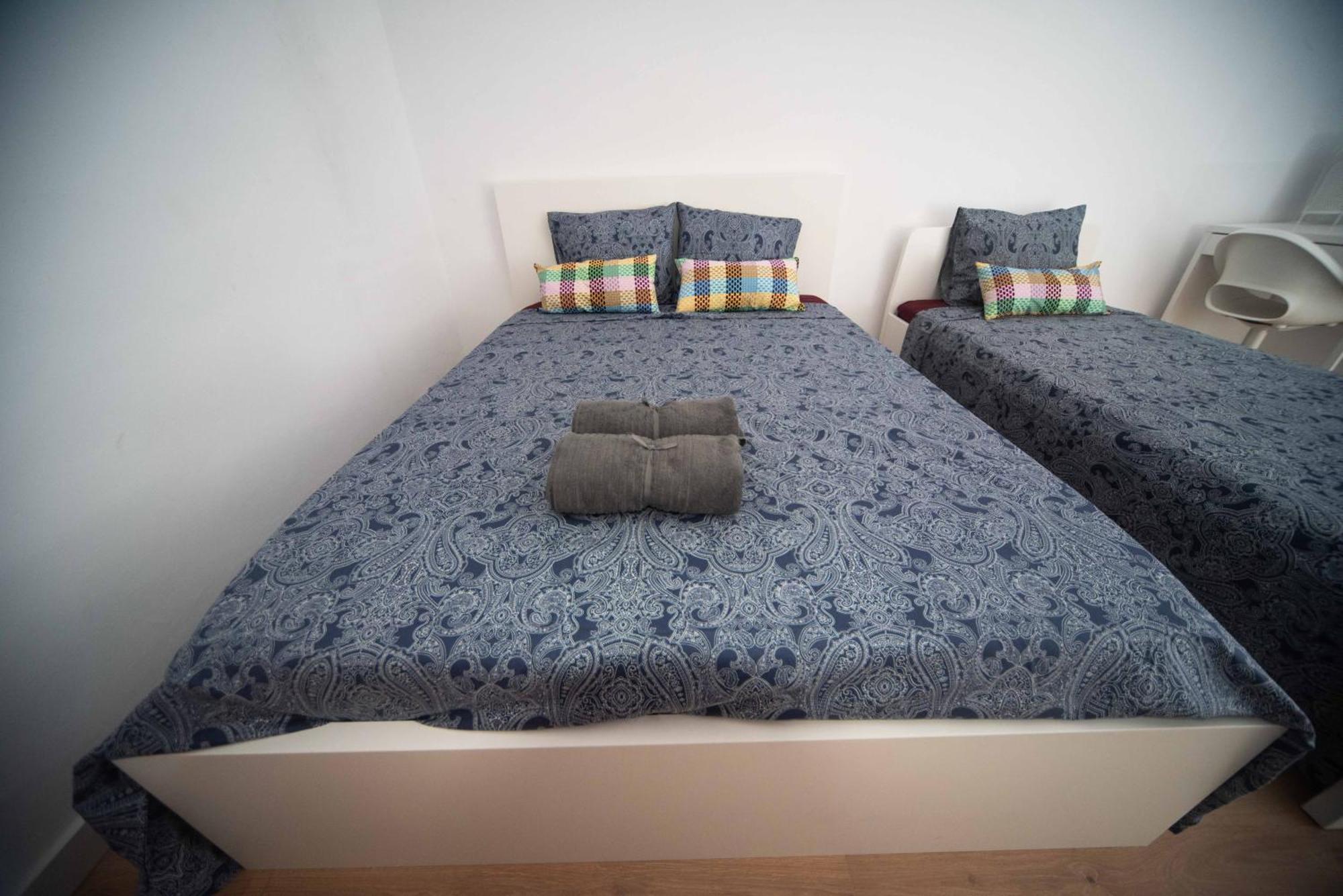 - Eixample Albergue